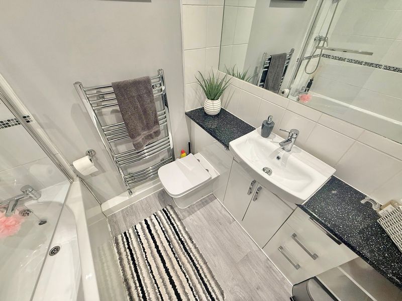 Islay Close Stanney Oaks